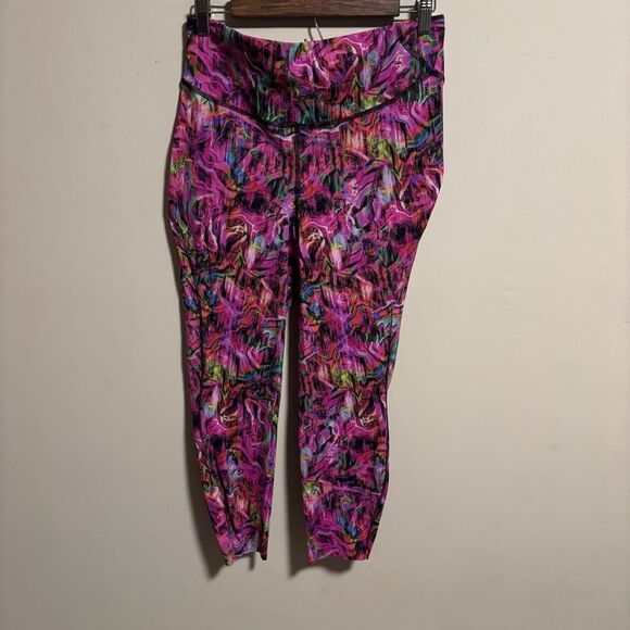 Lululemon Base Pace High-Rise Running Tight 25"
Hyper Flow Pink Multi- Size 12 - Picture 1 of 7